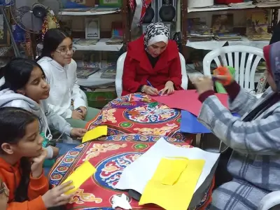 ورشة فنية لعمل فوانيس رمضان في بيت ثقافة نادي هليوليدو بالإسكندرية