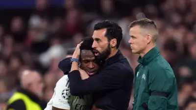 لاعبو ريال مدريد ينتقدون ألفارو أربيلوا: مدرب مبتدئ وفقدان ثقة في غرفة الملابس