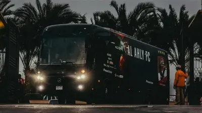 الأهلي يصل إلى ستاد الجبل الأخضر استعدادًا لمواجهة المقاولون العرب في الدوري المصري