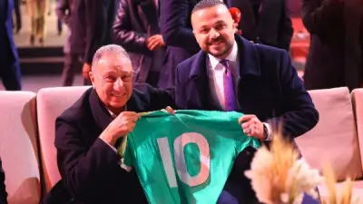 محمود الخطيب يتبرع بقميص منتخب مصر في تدشين مؤسسة الأهلي للتنمية المجتمعية