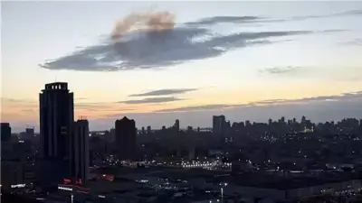 هجوم إيراني بمسيرة يستهدف البحرين ويسبب أضرارًا بمحطة تحلية المياه وإصابات في جامعة