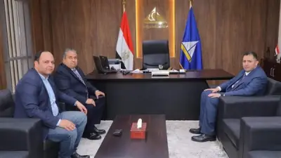 محافظ دمياط يبحث مع وفد التعبئة والإحصاء تعزيز التعاون لرسم سياسات تنموية دقيقة