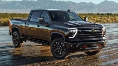 جنرال موتورز تستدعي آلاف الشاحنات الثقيلة بسبب خلل برمجي يهدد السلامة