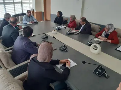 رئيس جامعة بورسعيد يبحث إعادة هيكلة الجهاز الإداري لتحقيق الرضا الوظيفي