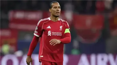 فان دايك يوجه انتقادات حادة لمدربه سلوت بعد خسارة ليفربول أمام جالطة سراي في دوري الأبطال