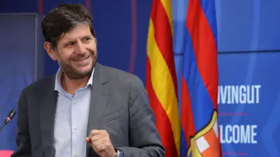 بعد قنبلة تشافي وتكذيب لابورتا.. إليماني يدلي برأيه في قضية عودة ميسي لبرشلونة