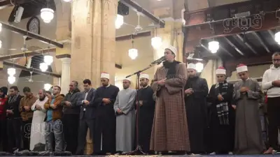 الجامع الأزهر يشهد إقبالاً كبيراً في صلاة التهجد بأولى الليالي الوترية من رمضان