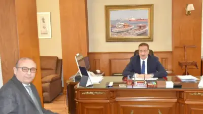 محافظ بورسعيد يبحث مع اتحاد الغرف التجارية تعزيز النشاط التجاري ودعم الاستثمار