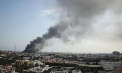 رويترز: تصاعد الدخان بمحيط مطار البحرين يثير قلق المسافرين والسلطات