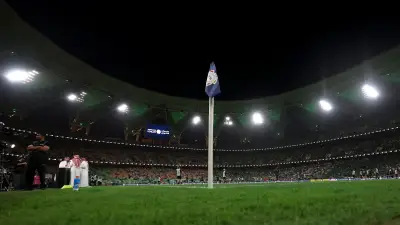 نجم الكرة السعودي السابق أحمد عطيف يختار مدرب القادسية بريندان رودجرز كأفضل مدرب في دوري روشن