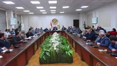 وزير العمل يترأس اجتماع المجلس الأعلى للتشاور لمناقشة تعديلات قانون المنظمات النقابية