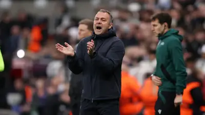 فليك ينتعش بعودة يامال وجارسيا قبل مواجهة إشبيلية في الدوري الإسباني