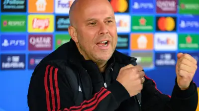 سلوت يدعو للتريث في تقييم تراجع الأندية الإنجليزية بعد كارثة دوري الأبطال