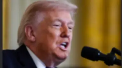 ترامب يحذر إيران من عواقب إغلاق مضيق هرمز ويدعو جيشها لتسليم السلاح