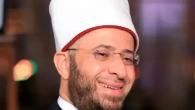 وزير الأوقاف يزور الإمام الأكبر في الأقصر للاطمئنان على صحته بعد وعكة صحية