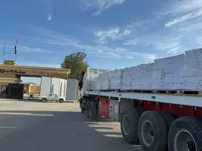 الهلال الأحمر يعزز مد غزة بمزيد من المستلزمات الإغاثية عبر قافلة زاد العزة