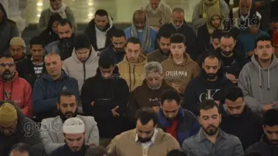 عطية الله رمضان يؤم المصلين في صلاة التراويح بمسجد عمرو بن العاص في أجواء روحانية