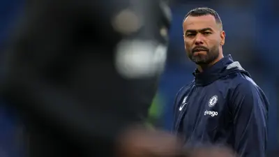 آشلي كول يبدأ مشواره التدريبي في إيطاليا كمدرب رئيسي لفريق تشيزينا