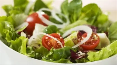 شروط تحضير السلطة الخضراء للحفاظ على قيمتها الغذائية في رمضان