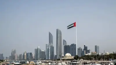 مقتل وافد باكستاني في أبو ظبي إثر اعتراض صاروخ باليستي من إيران