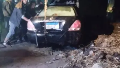 مصرع شخصين في حادث انقلاب سيارة ملاكي بترعة القرشية بالغربية