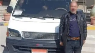 ضبط سائق ميكروباص بالشرقية بعد تعديه على راكب وجمع أجرة زائدة