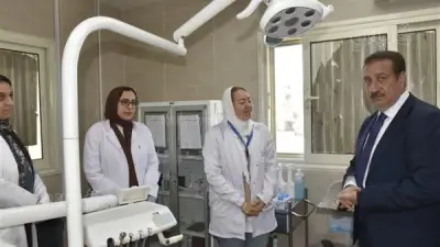 محافظ بورسعيد يقوم بزيارة مفاجئة لوحدة طب الأسرة في الضواحي لمتابعة الخدمات الطبية
