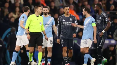 برناردو سيلفا يطرد مبكرًا ويسبب ركلة جزاء في مباراة مانشستر سيتي وريال مدريد بدوري الأبطال