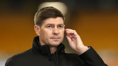 جيرارد يهاجم لاعبي جالطة سراي بعد فوز ليفربول الكبير في دوري الأبطال