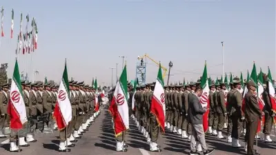 الجيش الإيراني يعلن استهداف مواقع إسرائيلية رئيسية بطائرات مسيرة انتحارية