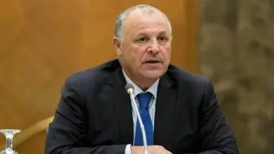 أبو ريدة يبذل جهودًا مكثفة لإنقاذ مباراة مصر وإسبانيا الودية من الإلغاء