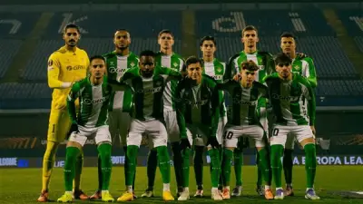 ريال بيتيس يتأهل لدور الثمانية في الدوري الأوروبي بعد فوز ساحق على باناثينايكوس