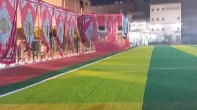 وزارة الأوقاف تفرش الساحات وتنظف المساجد استعداداً لصلاة عيد الفطر المبارك