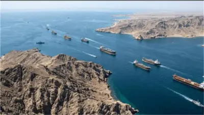 بريطانيا ترسل وفدًا عسكريًا بالتنسيق مع واشنطن لبحث إعادة فتح مضيق هرمز