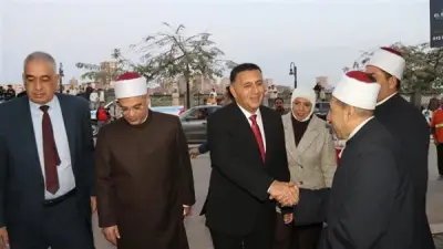 محافظ القليوبية يؤدي صلاة عيد الفطر بمسجد ناصر وسط أجواء احتفالية في بنها