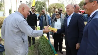 محافظ القاهرة يشارك أهالي العاصمة احتفالات عيد الفطر بحديقة الحرية في الزمالك