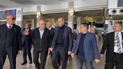 وزير الطيران يتفقد مطار القاهرة لضمان جاهزية التشغيل في أول أيام عيد الفطر