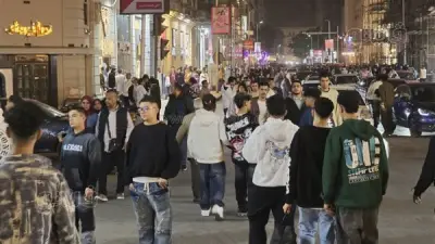 زحام كبير يسيطر على وسط البلد في أول أيام عيد الفطر وسط أجواء احتفالية