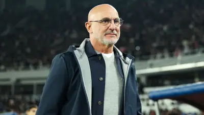 دي لا فوينتي: نحترم قرار بيتارش ونسعد بتمثيله لإسبانيا في المستقبل