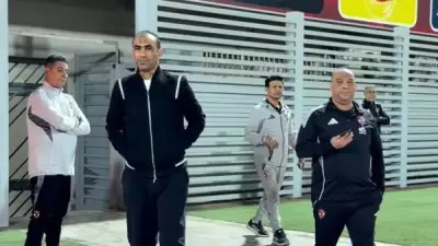 أزمة جديدة في الأهلي: وليد صلاح الدين يستاء من تصوير سيد عبد الحفيظ كمنقذ في أوضة اللبس