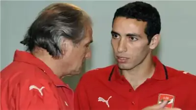 من المايسترو إلى الخطيب: رحلة أربعة عصور تشكّل هوية مدربي النادي الأهلي