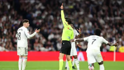 خبير تحكيمي يؤيد طرد فالفيردي في ديربي مدريد.. تفاصيل اللحظة الحاسمة