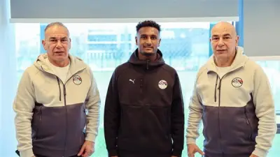 حسام وإبراهيم حسن يرحبان بهيثم حسن لاعب ريال أوفييدو في معسكر منتخب مصر