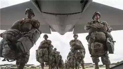 صحيفة نيويورك تايمز تكشف: واشنطن تدرس إرسال قوات محمولة جواً إلى إيران