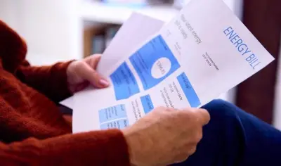 أزمة مالية جديدة تثير قلق الأسر الأمريكية قبل الانتخابات النصفية