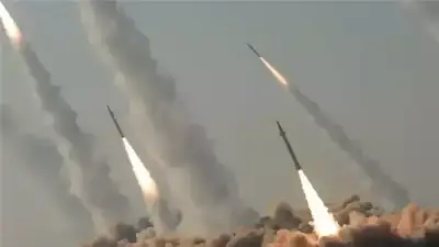 إيران تطلق موجة صاروخية جديدة تجاه إسرائيل وسط أنباء عن انفجارات قوية