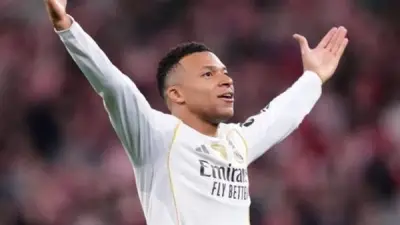 خطأ طبي جسيم في تشخيص إصابة مبابي يهز ريال مدريد ويُشعل أزمة داخلية