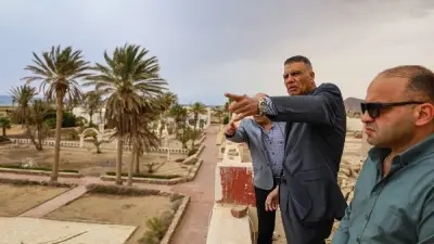 محافظ جنوب سيناء يتفقد مشروعات فندقية وسياحية بطور سيناء لتعظيم الاستثمار