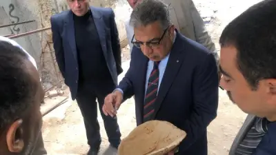 محافظ الدقهلية يقوم بجولة مفاجئة على مخابز المنصورة للتأكد من جودة الخبز والالتزام بالوزن