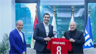 وزير الرياضة وقيادات اتحاد الكرة يرافقون بعثة منتخب مصر في رحلة تحضيرية دولية